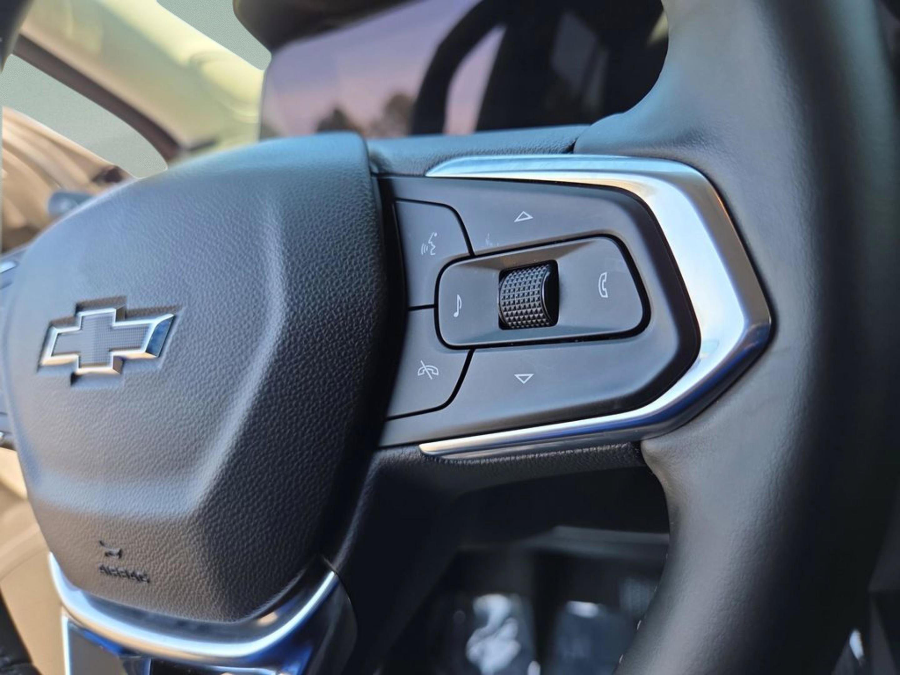 Used 2024 Chevrolet Trax ACTIV w/ Driver Confidence Package FWD image 12