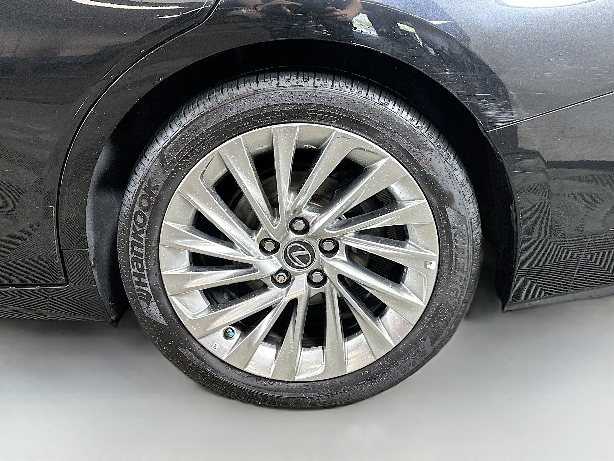 Used 2019 Lexus ES 350 Luxury w/ Accessory Package 2 image 31