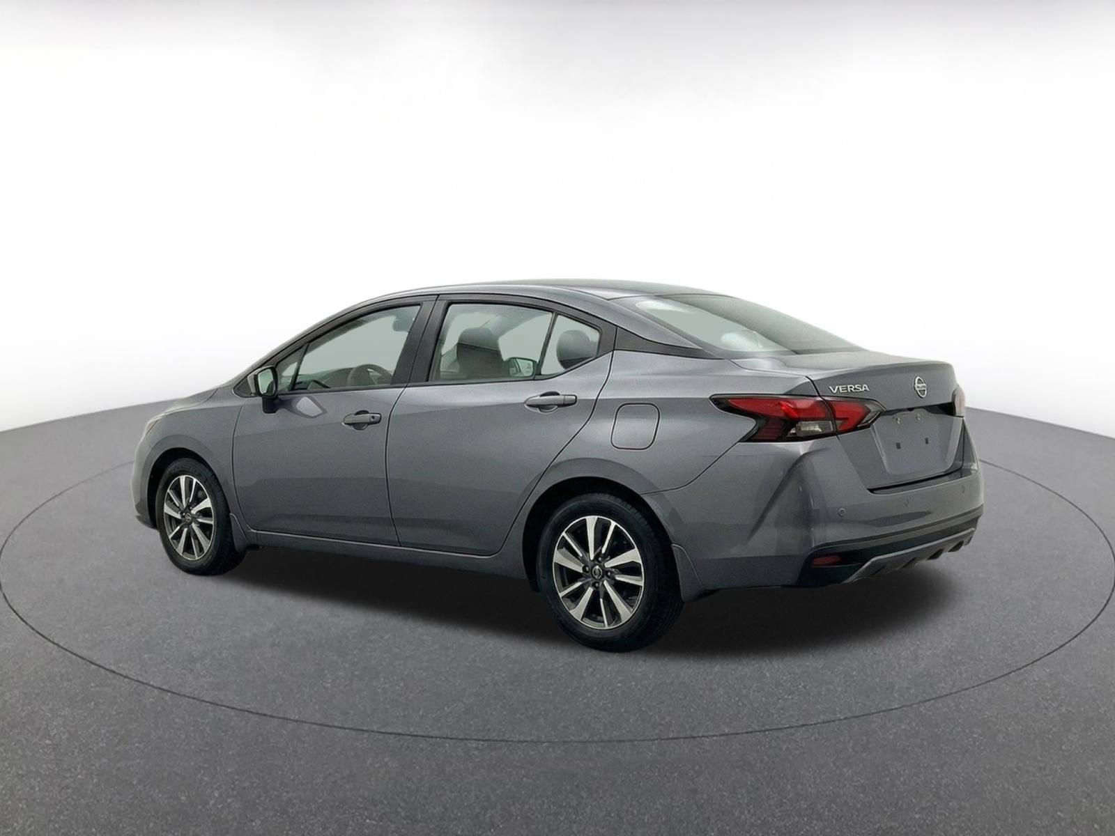 Used 2025 Nissan Versa SV FWD image 7