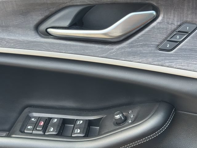 Used 2021 Jeep Grand Cherokee L Limited w/ Luxury Tech Group II AWD/4WD image 21
