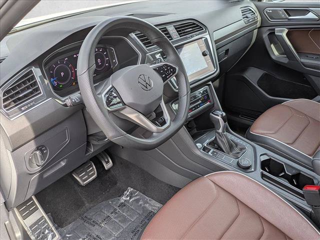 Used 2024 Volkswagen Tiguan SEL R-Line AWD/4WD image 10