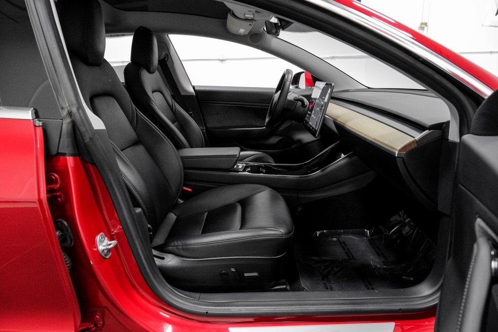 Used 2018 Tesla Model 3 Long Range image 40