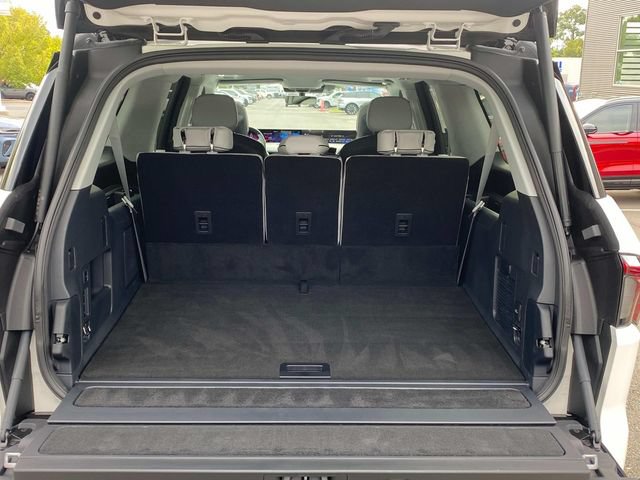 New 2027 Lincoln Navigator L Black Label w/ Black Label Special Edition AWD/4WD image 27