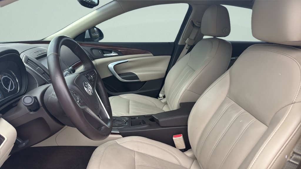 Used 2017 Buick Regal Premium FWD image 9