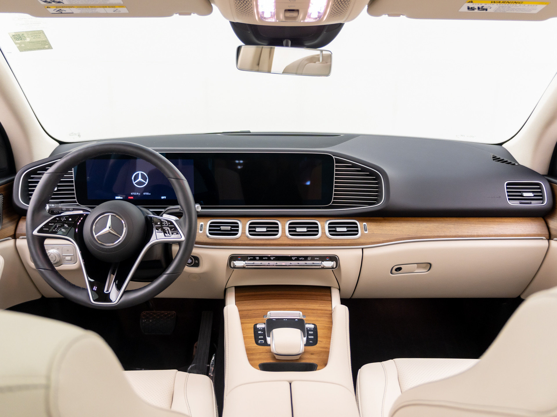 Used 2025 Mercedes-Benz GLE 350 4MATIC image 10