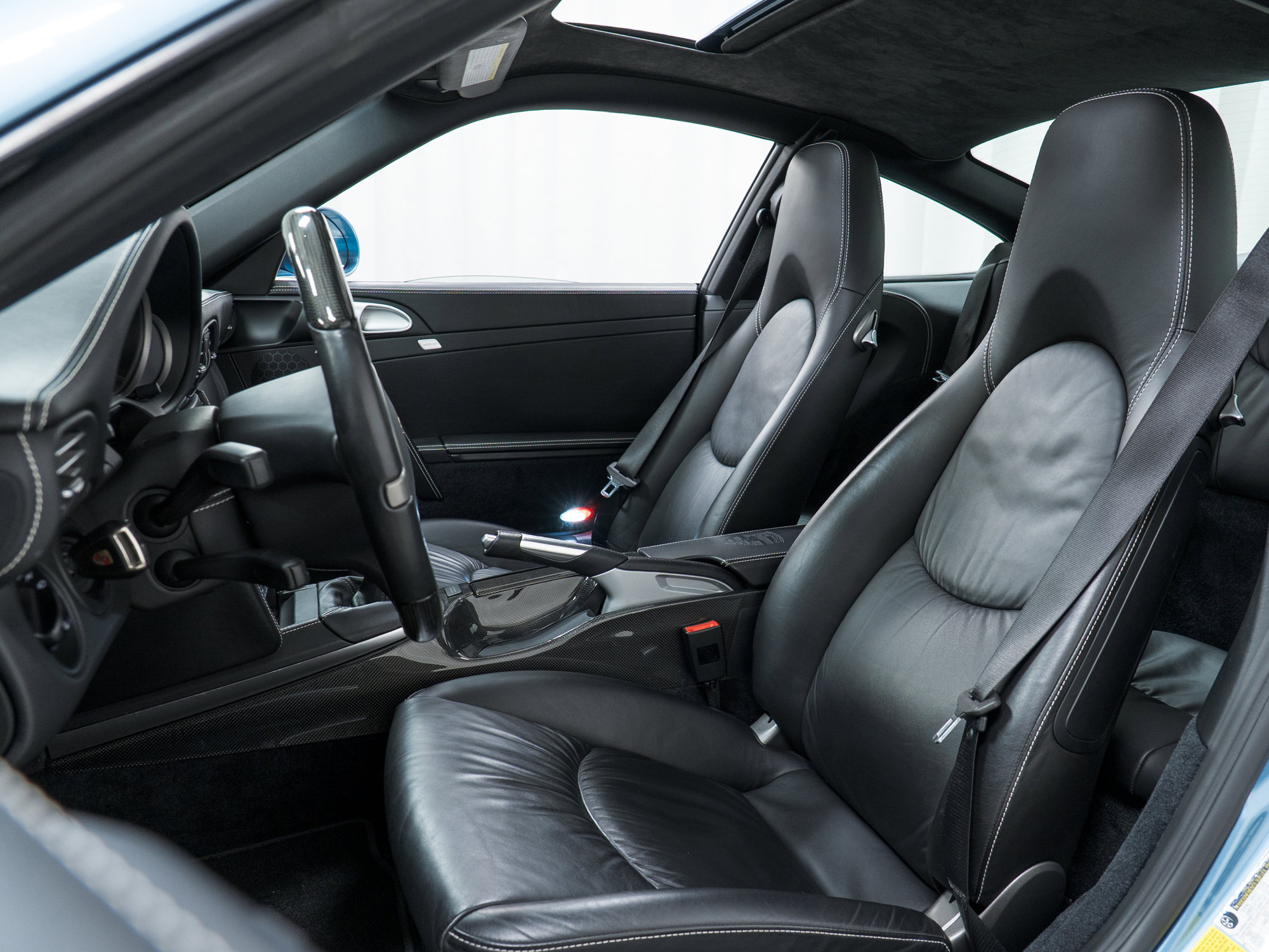 Used 2010 Porsche 911 Carrera 4S image 5