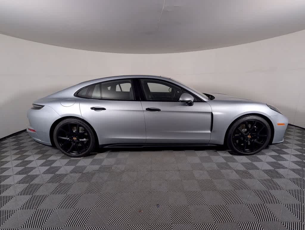 Used 2026 Porsche Panamera GTS AWD/4WD image 8