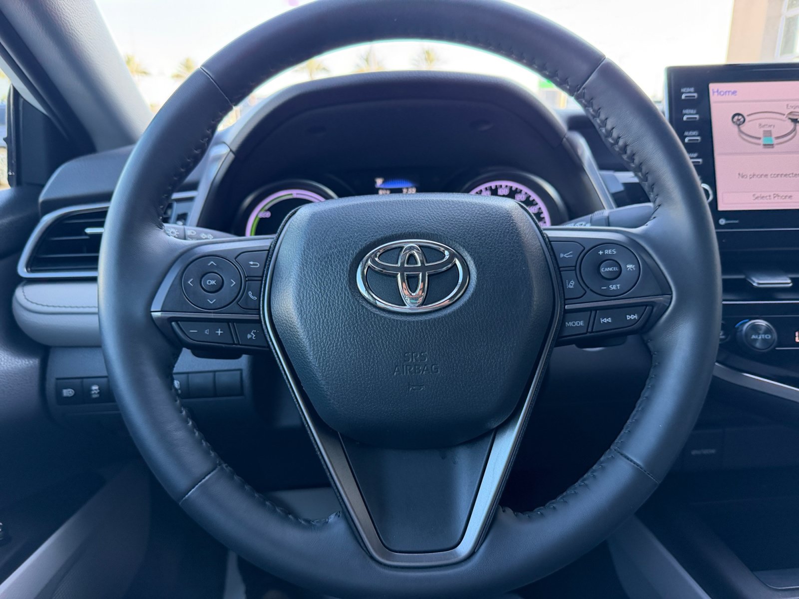 Used 2023 Toyota Camry SE w/ Audio Upgrade Package FWD image 9
