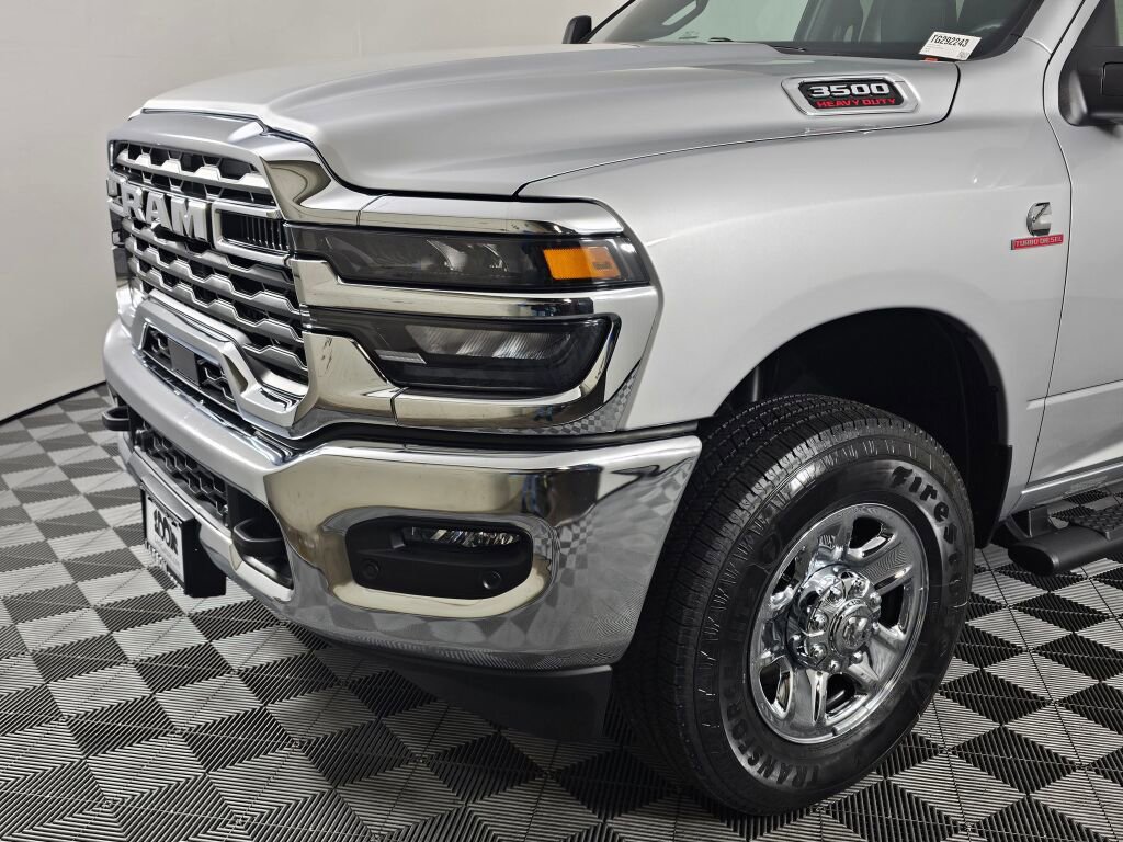 New 2026 RAM 3500 Tradesman AWD/4WD image 11