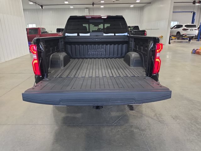 Used 2023 Chevrolet Silverado 1500 High Country w/ High Country Premium Package AWD/4WD image 27