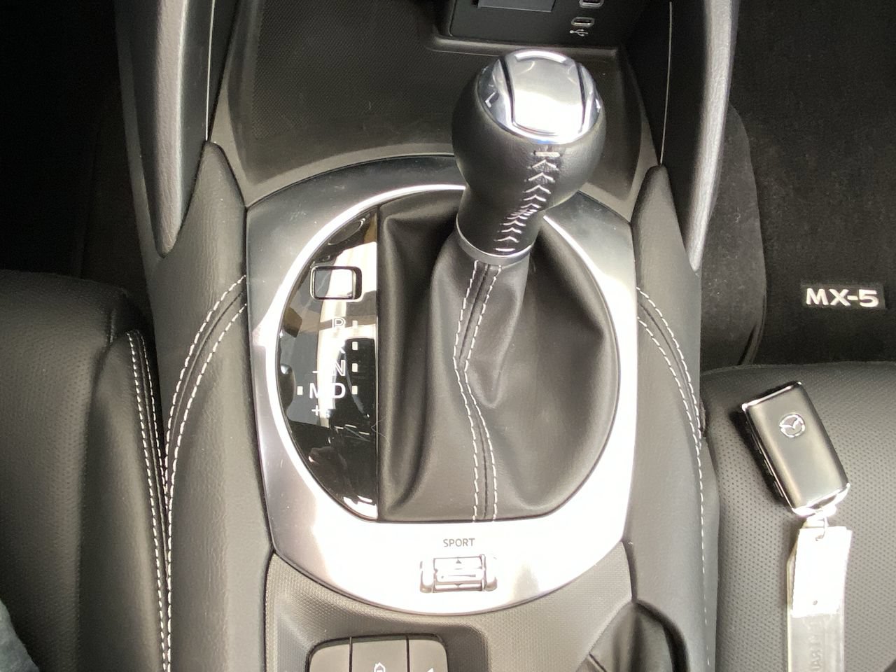 Certified 2025 MAZDA MX-5 Miata RF Grand Touring w/ Weather Package RWD image 13