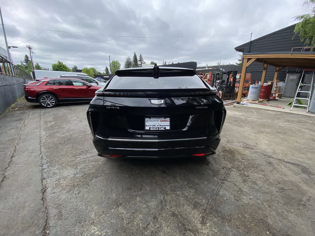 Used 2024 Cadillac Lyriq Luxury w/ LPO, Floor Liner Package AWD/4WD image 5