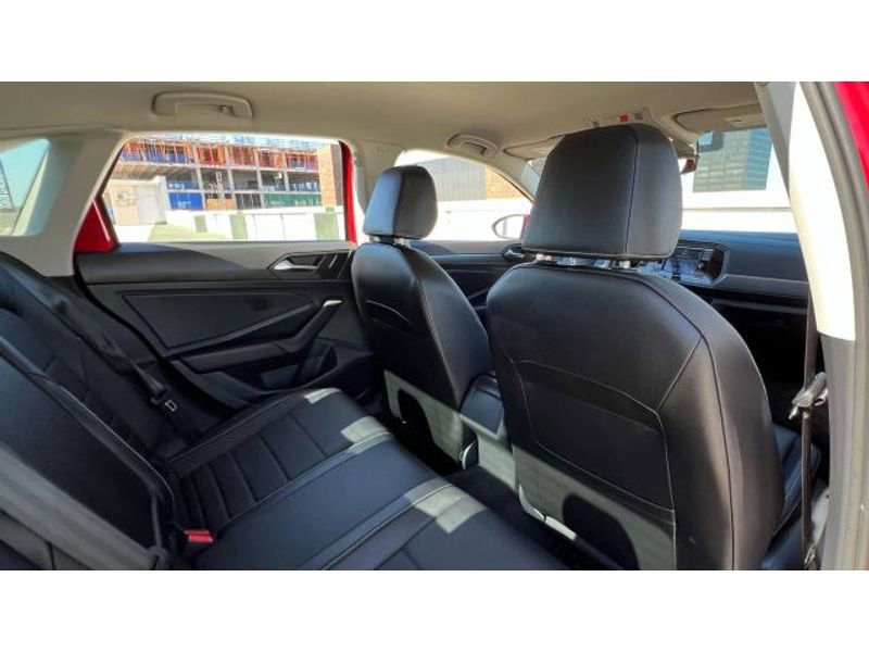 Used 2023 Volkswagen Jetta SE image 20