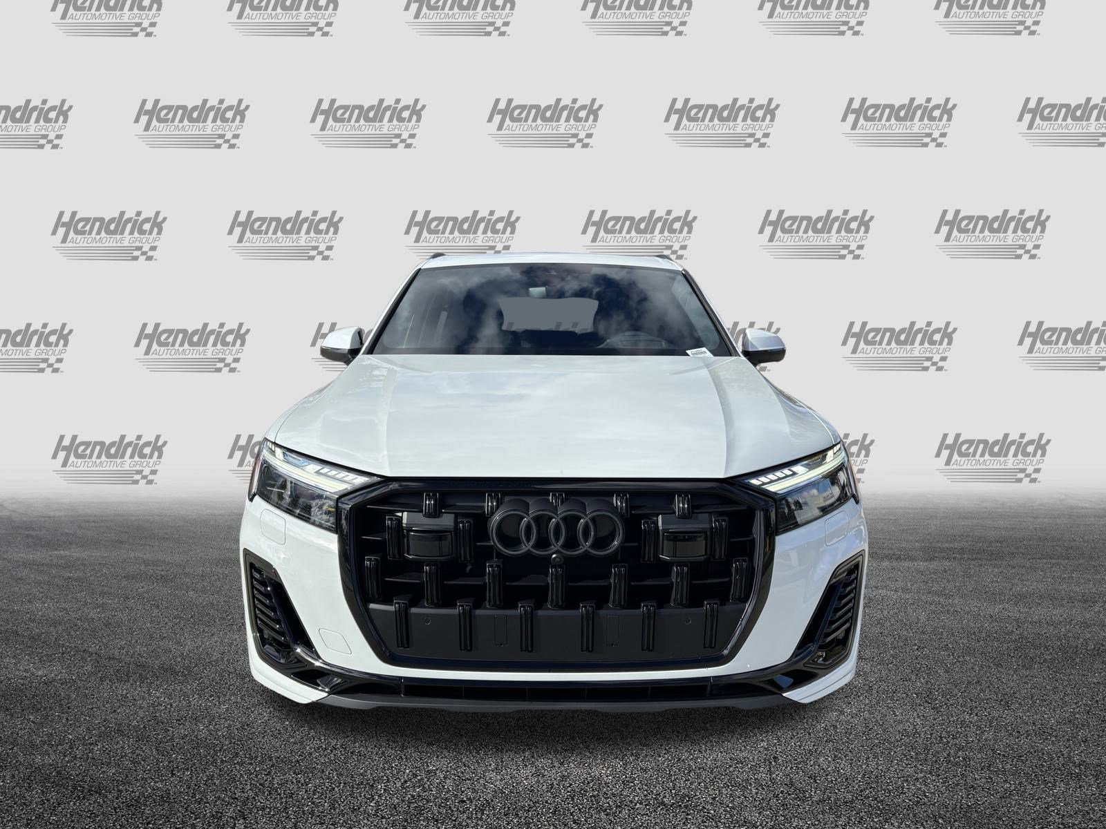 Used 2025 Audi Q7 3.0T Prestige image 3