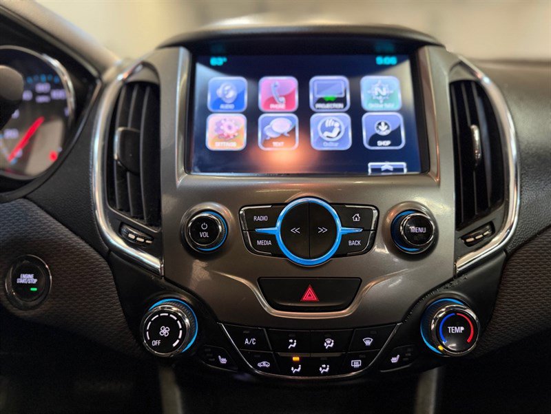 Used 2017 Chevrolet Cruze LT w/ Sun And Sound Package image 14