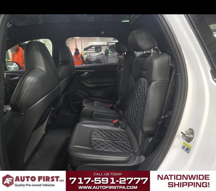 Used 2021 Audi SQ7 Premium Plus w/ Driver Assistance Package image 11