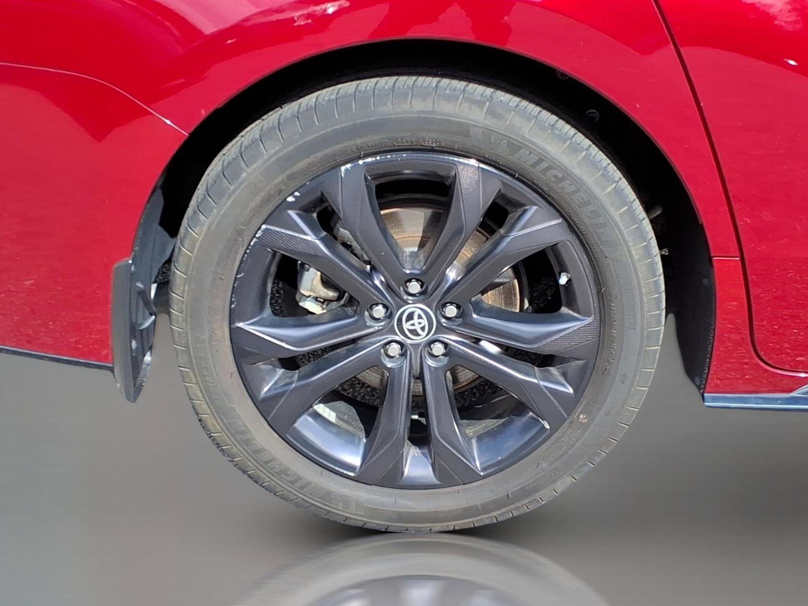 Used 2022 Toyota Sienna XSE image 6