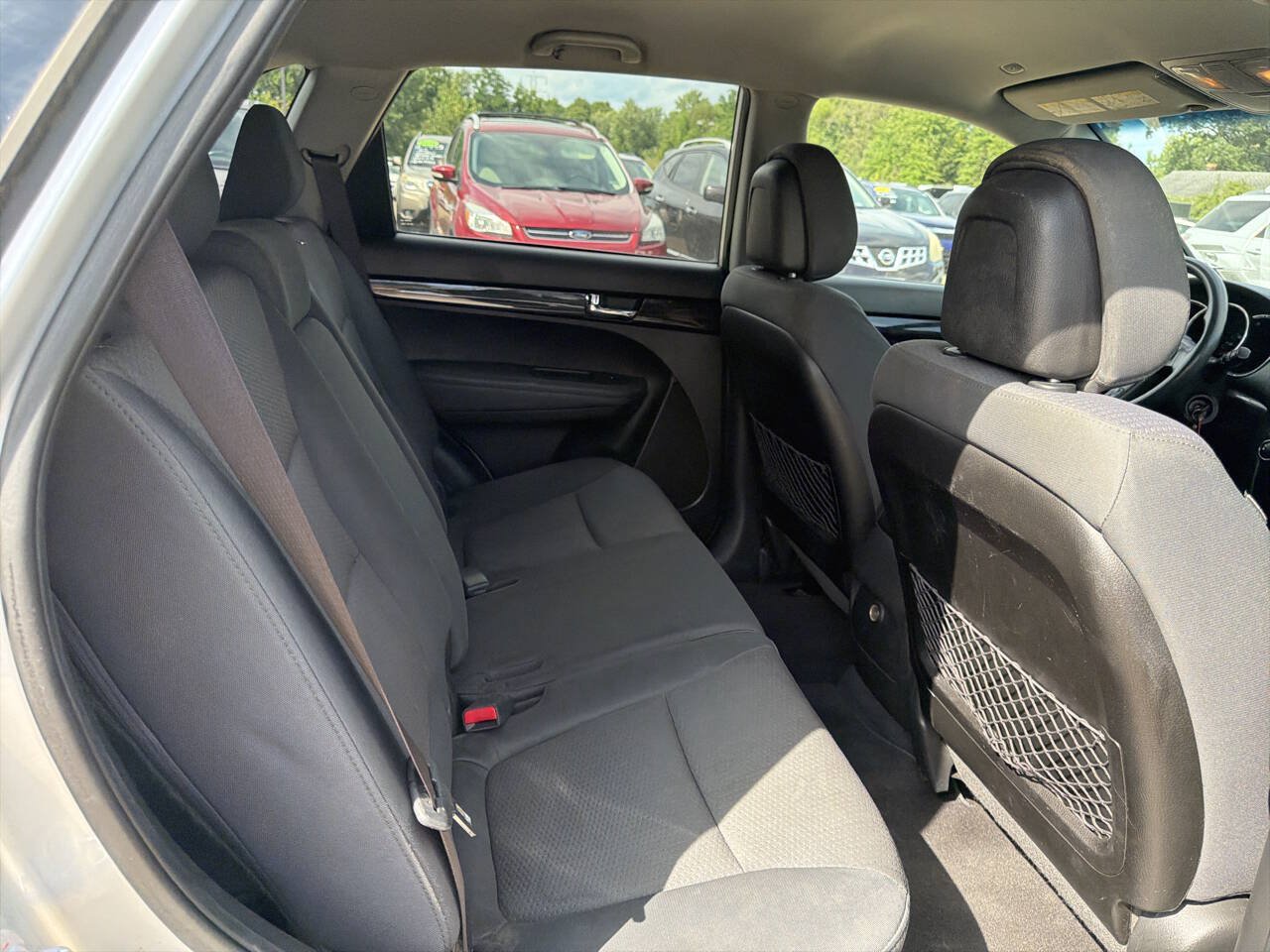 Used 2013 Kia Sorento LX w/ Convenience Pkg FWD image 16