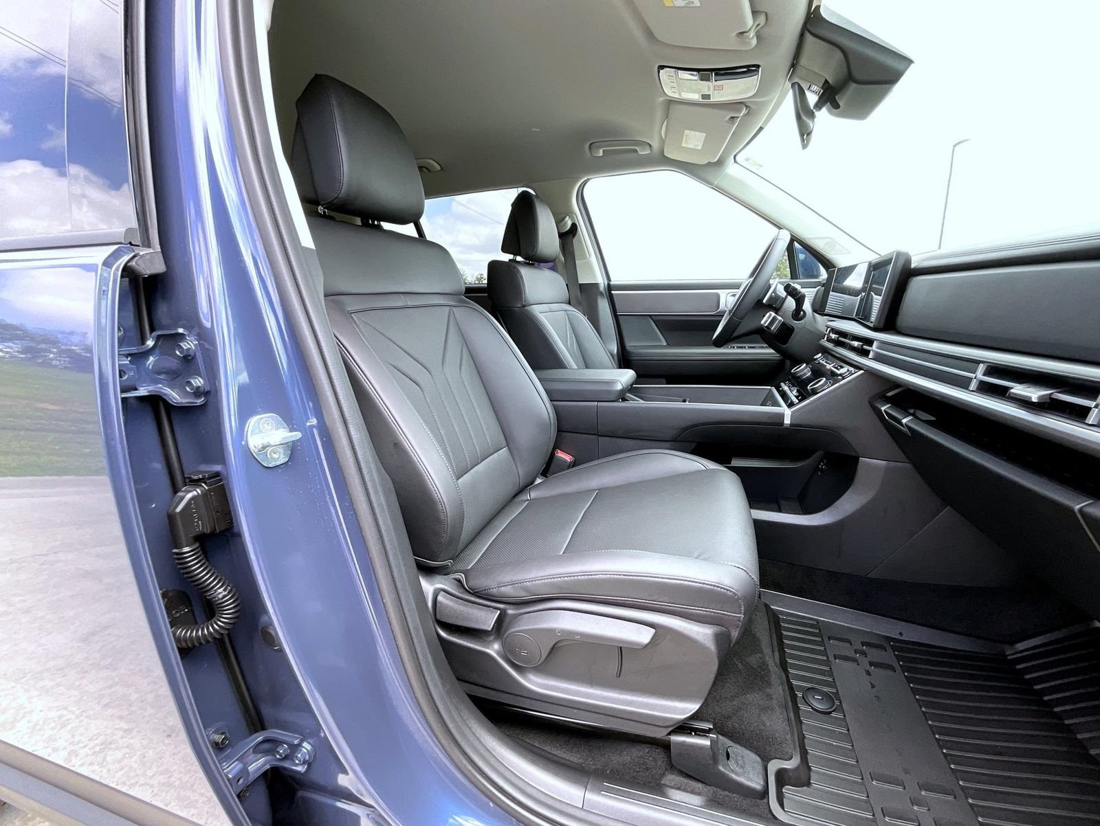 Certified 2026 Hyundai Santa Fe SEL AWD/4WD image 16
