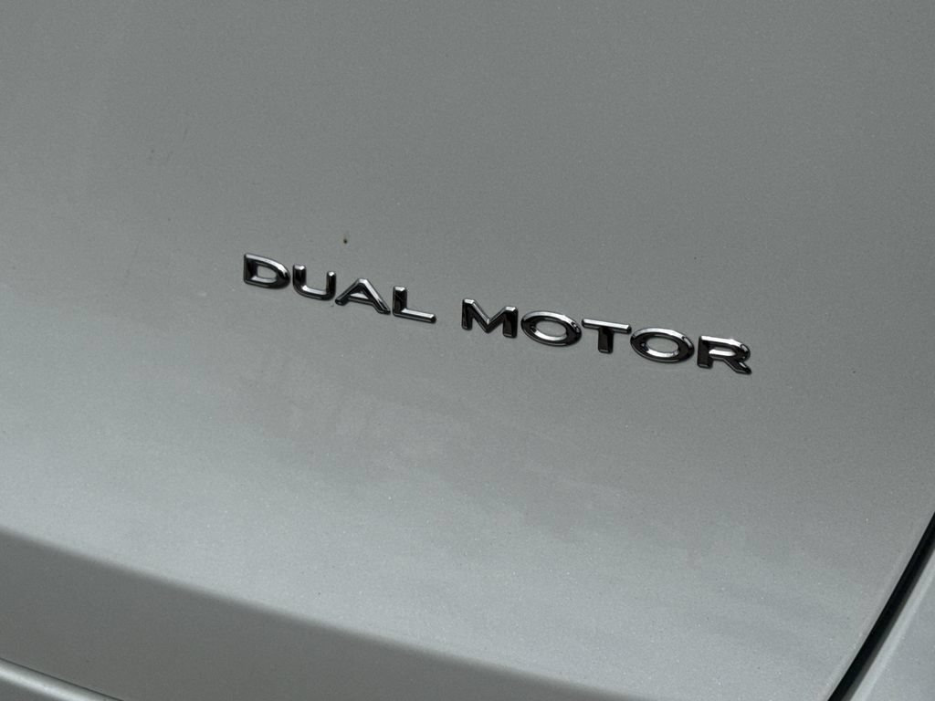 Used 2020 Tesla Model Y Long Range AWD/4WD image 13