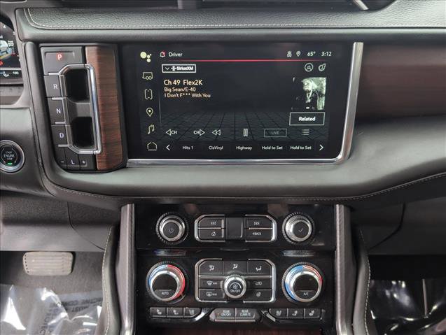 Used 2023 GMC Yukon XL Denali Ultimate image 13