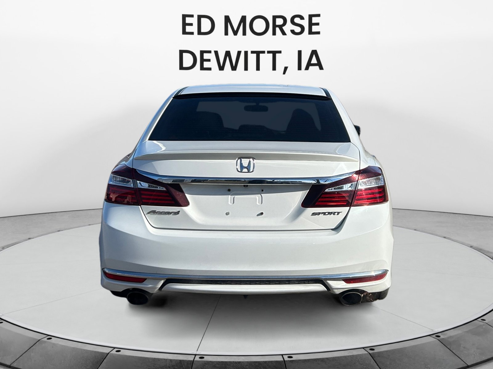 Used 2017 Honda Accord Sport image 4