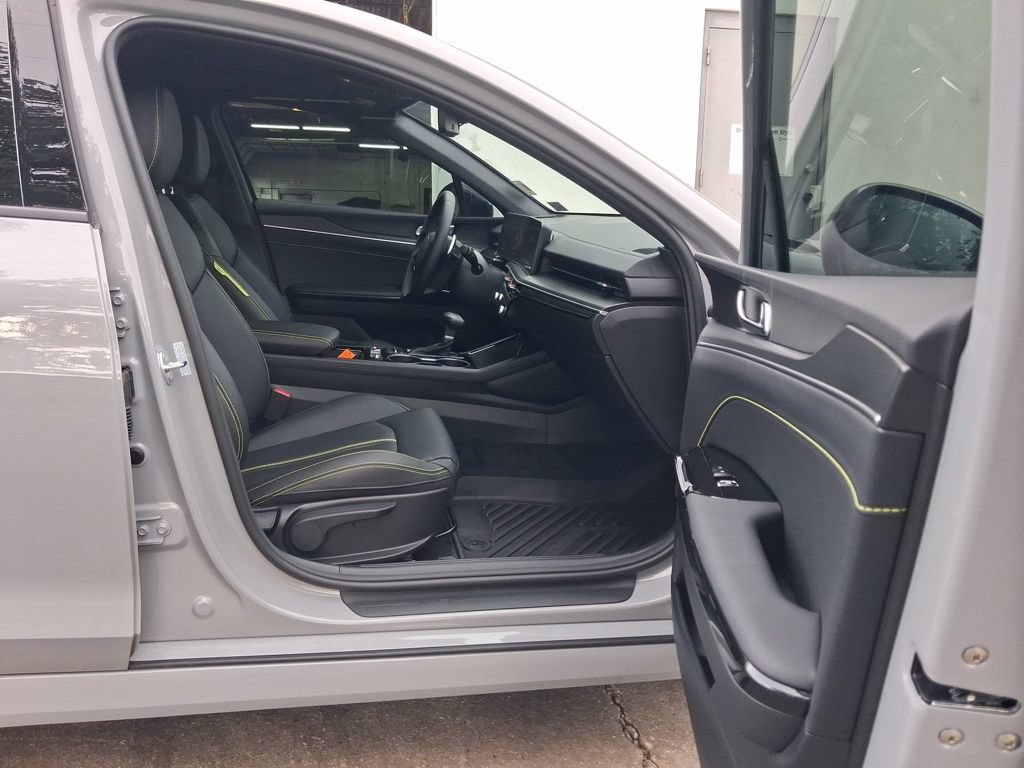 Used 2026 Kia K5 GT FWD image 23