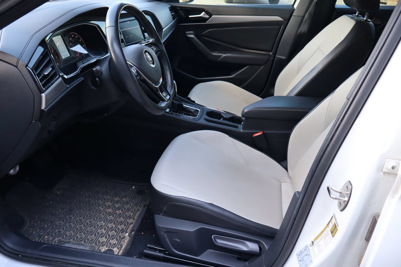 Used 2020 Volkswagen Jetta R-Line FWD image 15