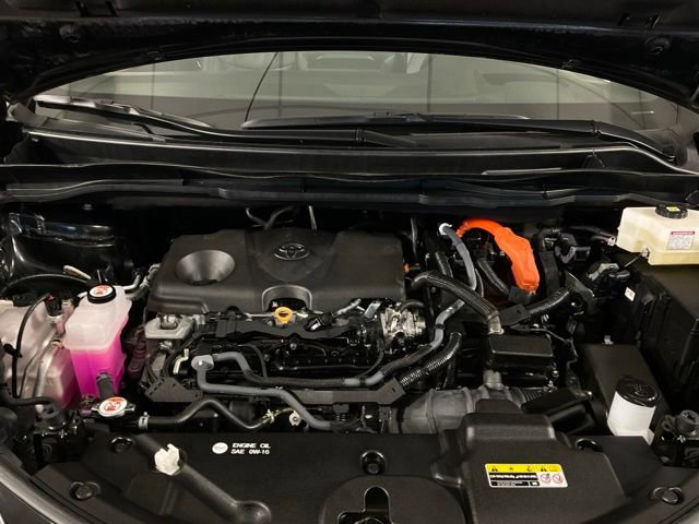 Used 2025 Toyota Sienna Platinum AWD/4WD image 47