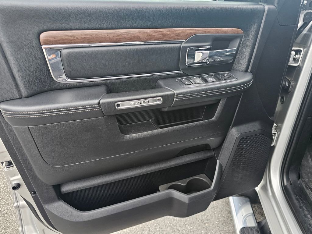 Used 2016 RAM 2500 Laramie w/ Convenience Group AWD/4WD image 15