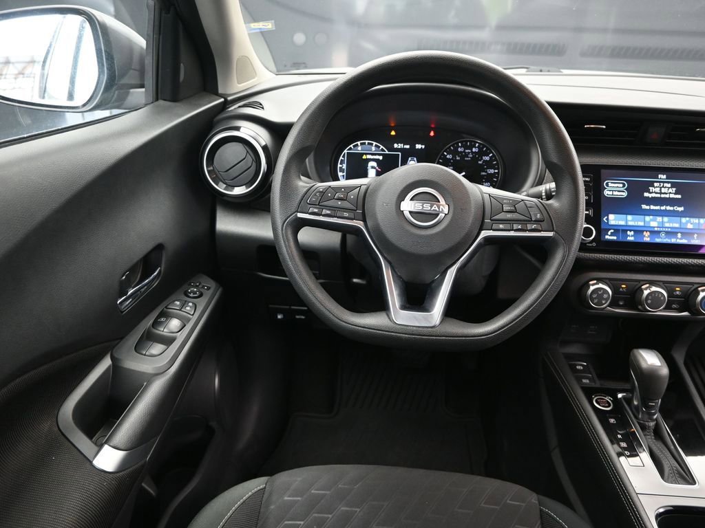 Used 2024 Nissan Kicks SV FWD image 29