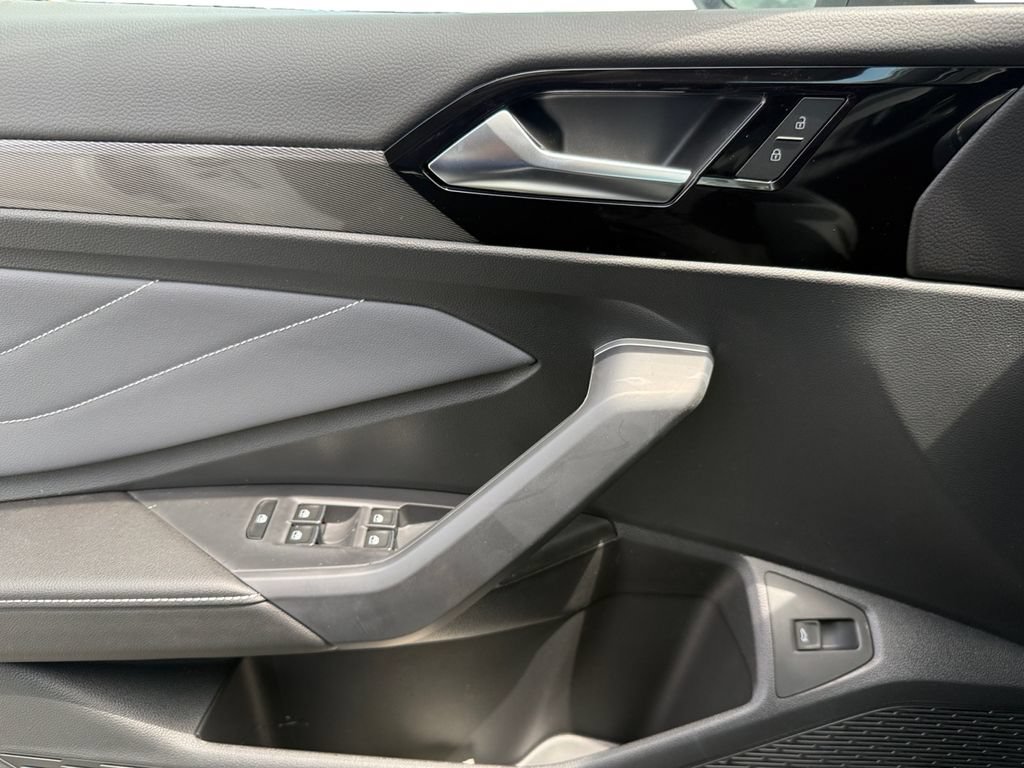 New 2026 Volkswagen Jetta SEL FWD image 11
