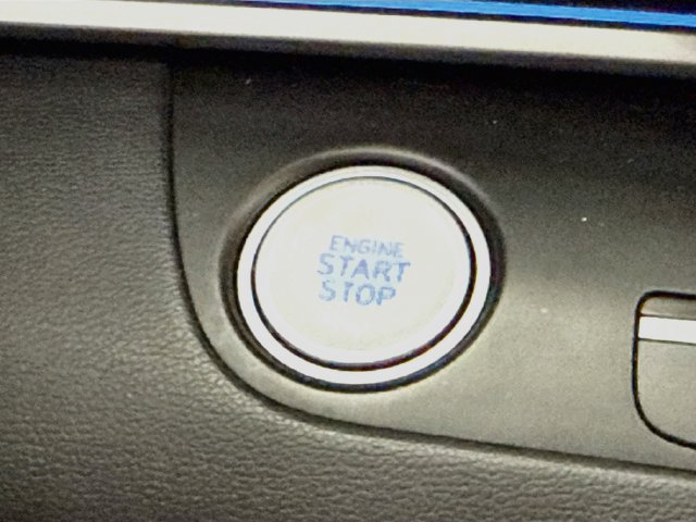 Used 2021 Hyundai Elantra Limited w/ Cargo Package FWD image 20