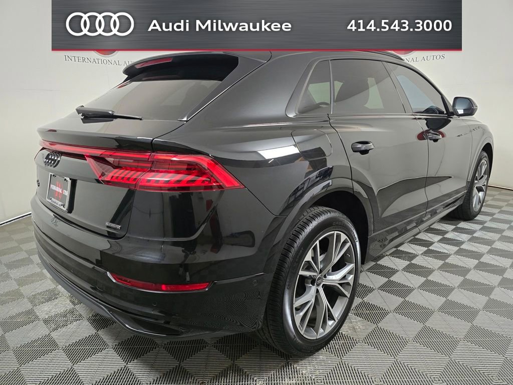 Used 2023 Audi Q8 Premium w/ Convenience Package AWD/4WD image 4