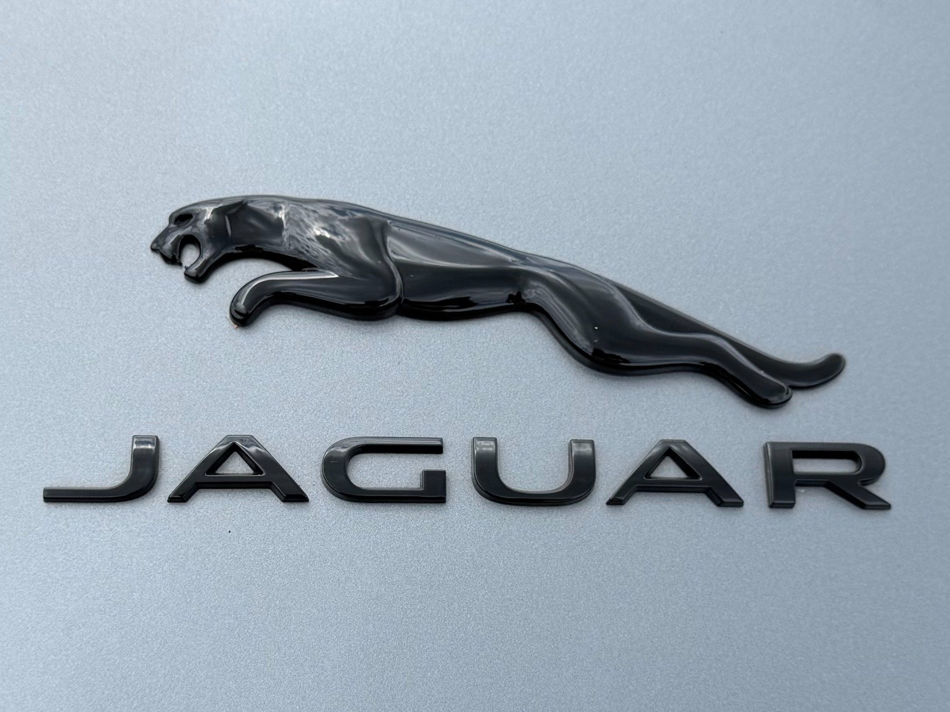 Used 2023 Jaguar F-TYPE Coupe RWD image 10