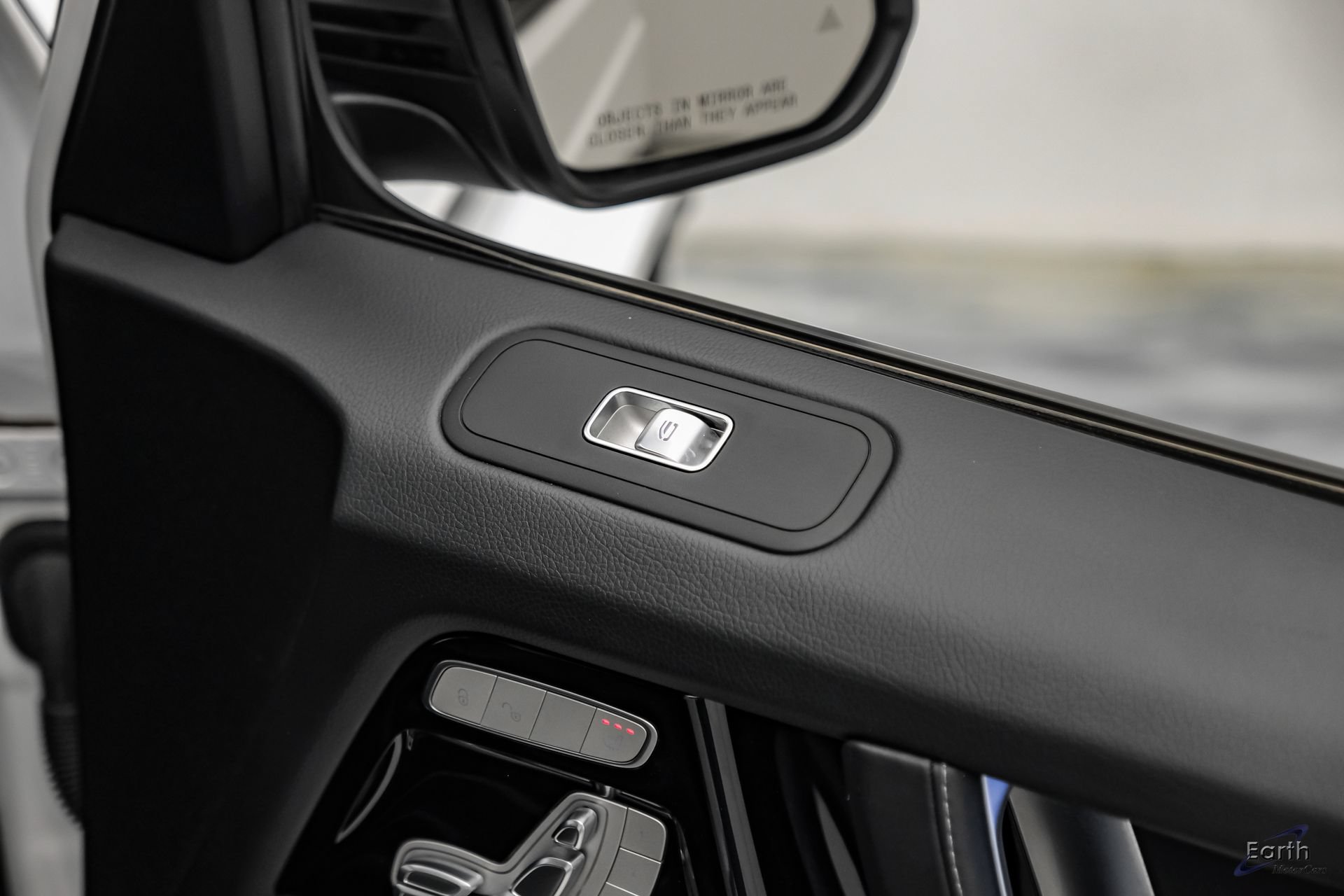 Used 2025 Mercedes-Benz G 550 w/ Exclusive Interior Package image 84