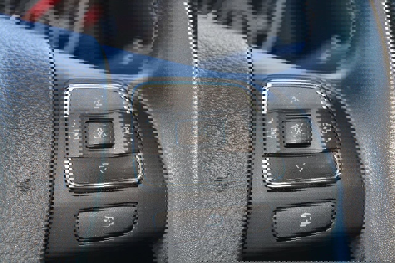 Used 2017 Volkswagen Tiguan S image 23