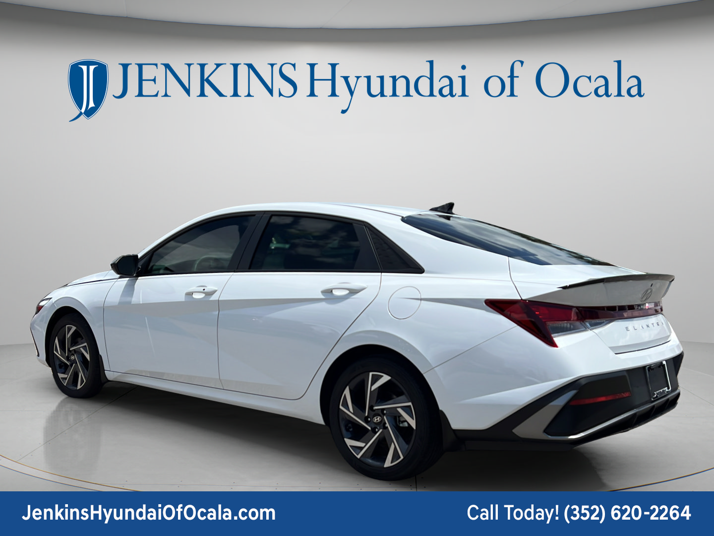 Certified 2025 Hyundai Elantra Sport w/ Cargo Package FWD image 5