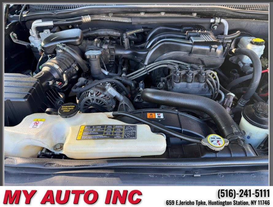 Used 2010 Ford Explorer Sport Trac XLT image 25