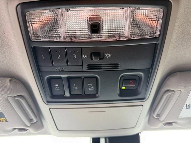 Used 2023 Toyota 4Runner SR5 Premium image 16