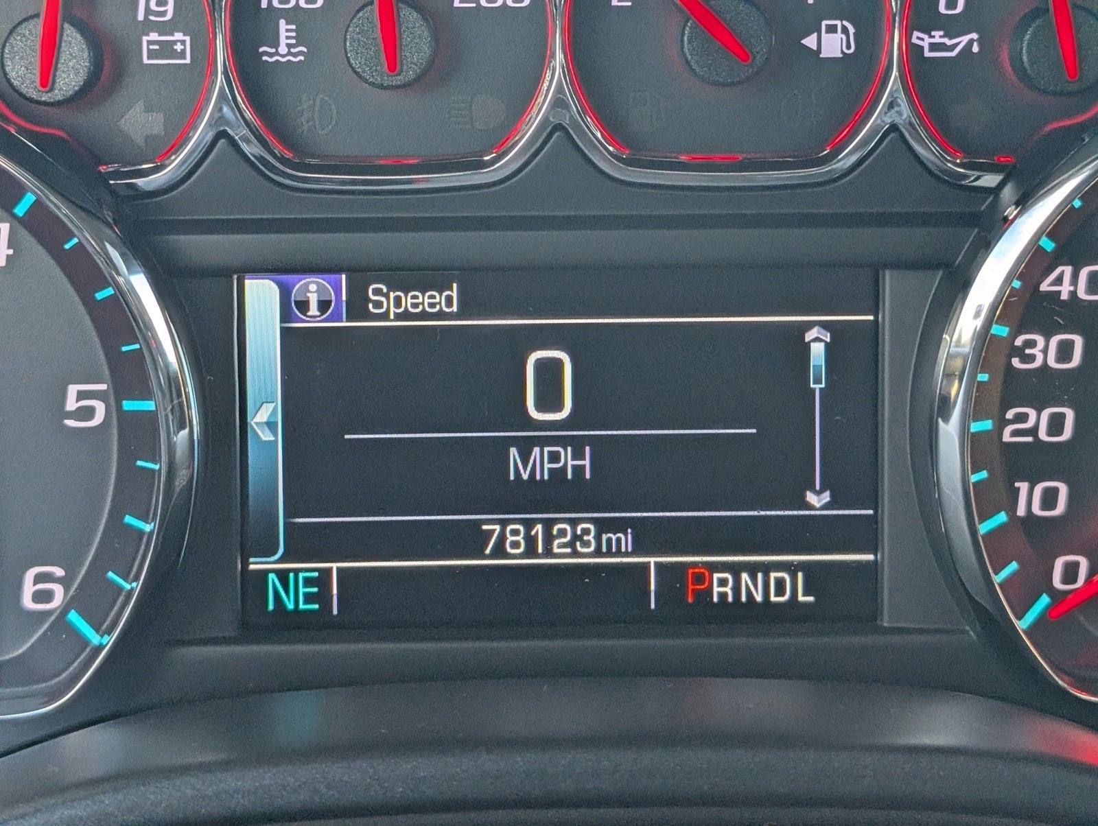 Used 2018 Chevrolet Silverado 1500 LT w/ All Star Edition image 9