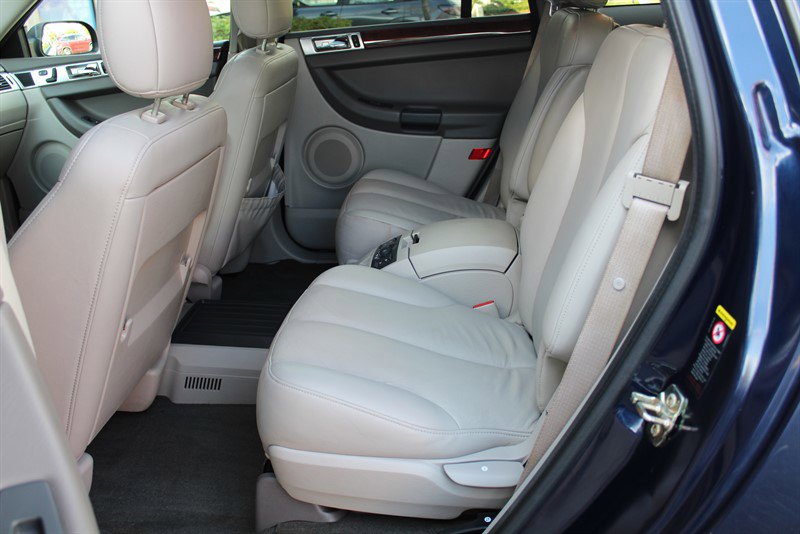 Used 2005 Chrysler Pacifica Touring image 19