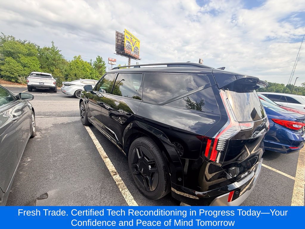 Used 2024 Kia EV9 GT-Line AWD/4WD image 3