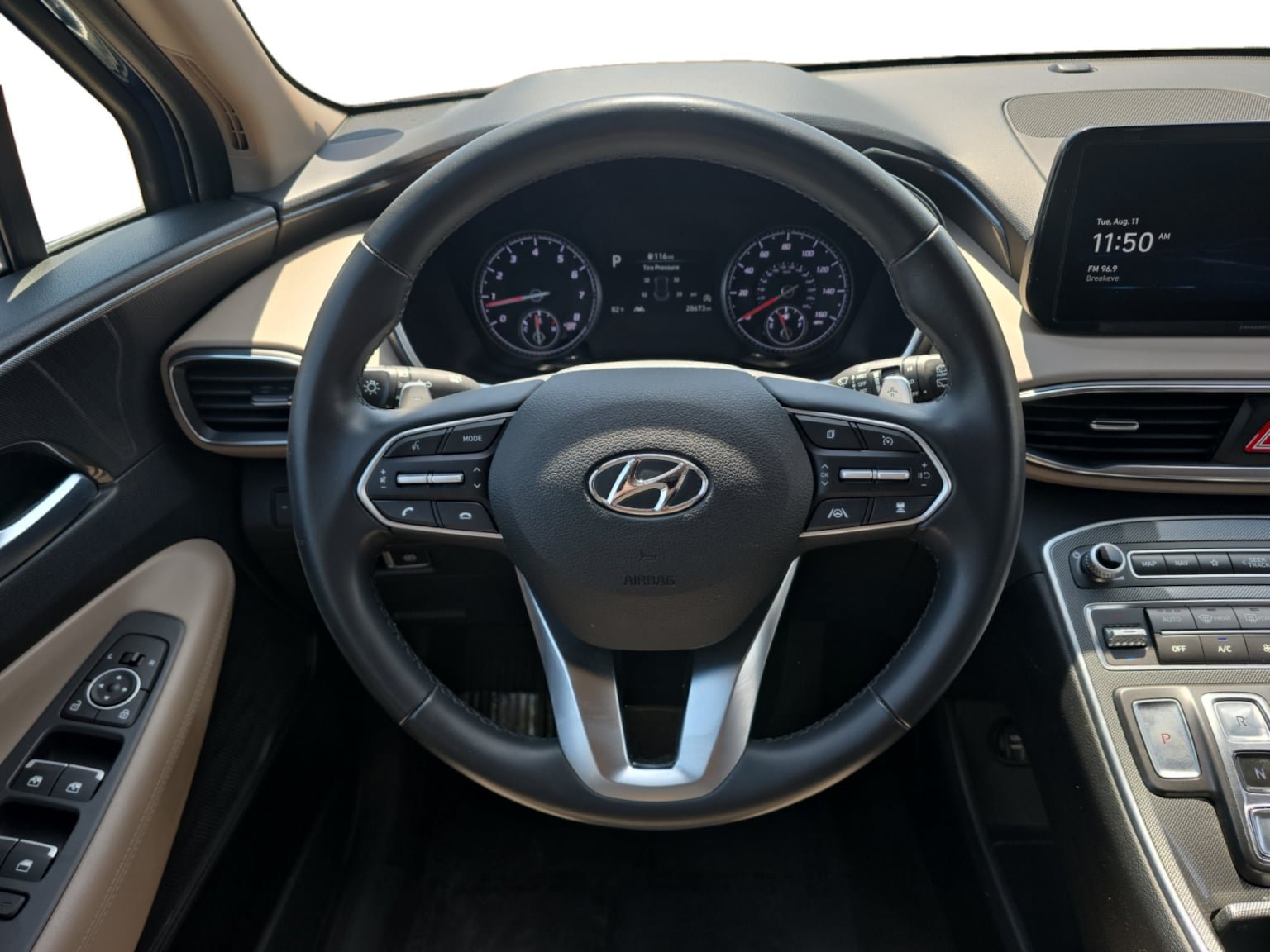 Used 2023 Hyundai Santa Fe SEL FWD image 13