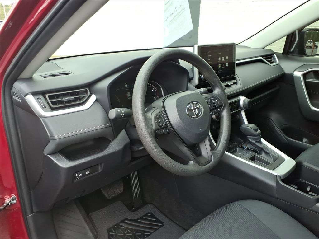 Used 2024 Toyota RAV4 LE image 5
