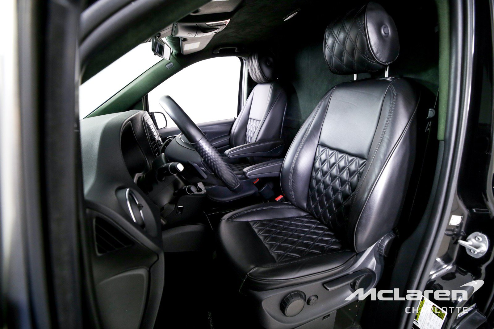 Used 2018 Mercedes-Benz Metris Passenger image 11