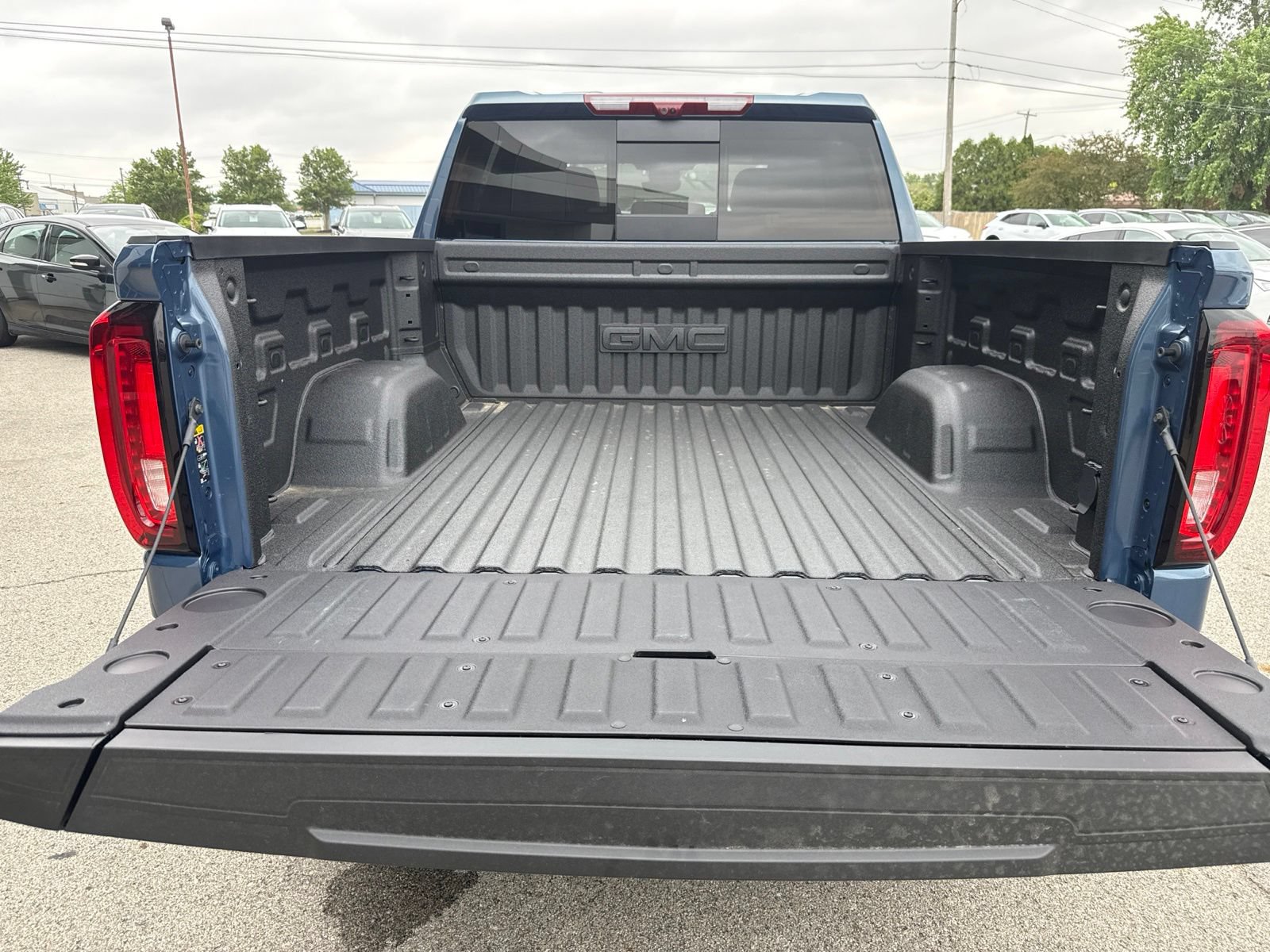 New 2026 GMC Sierra 1500 Denali w/ Technology Package AWD/4WD image 15