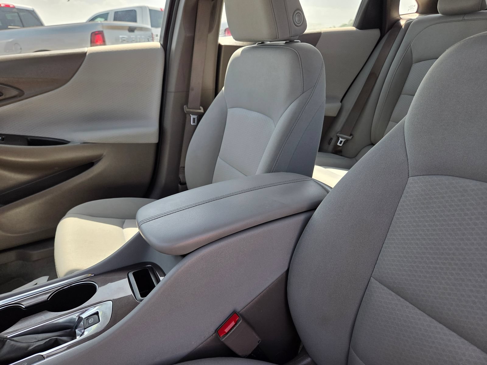 Used 2024 Chevrolet Malibu LT FWD image 30