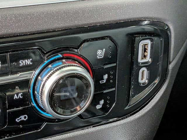 Used 2022 GMC Sierra 1500 SLT w/ SLT Premium Plus Package image 23