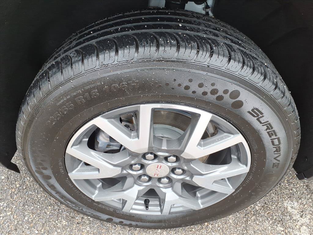 Used 2022 GMC Acadia SLE FWD image 10